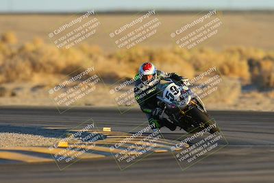 media/Nov-17-2024-CVMA (Sun) [[1fec520723]]/Race 18-Supersport Middleweight/